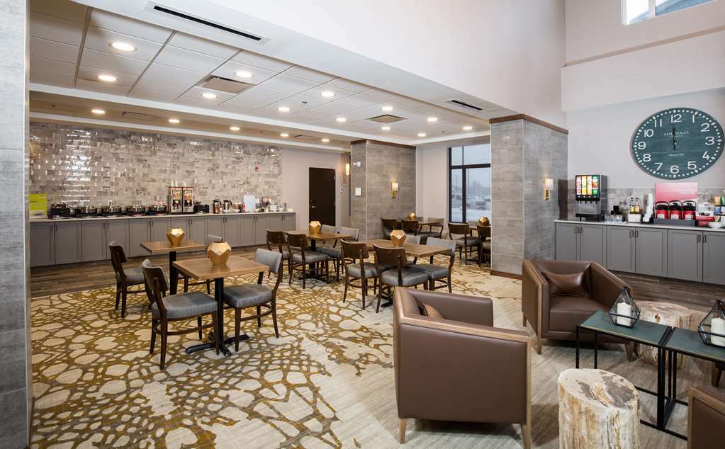 Pomeroy Hotel Fort Mcmurray Szoba fotó