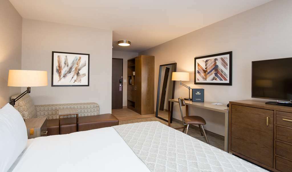 Pomeroy Hotel Fort Mcmurray Szoba fotó