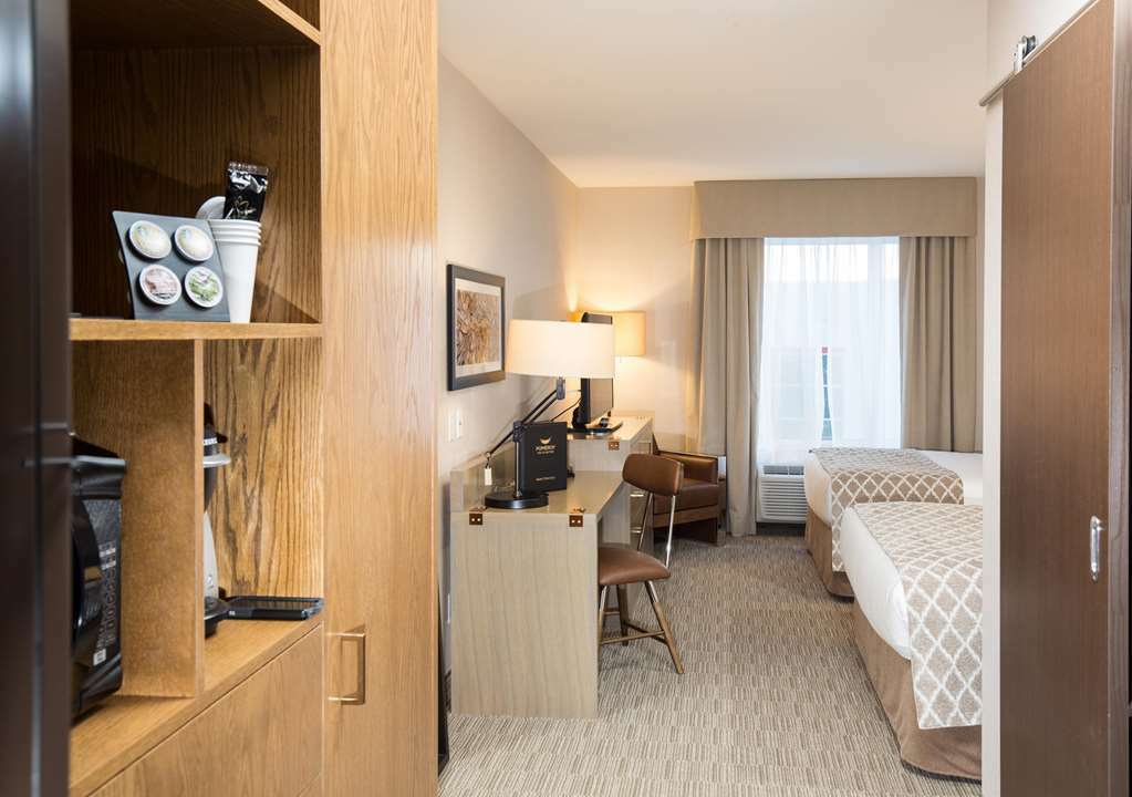 Pomeroy Hotel Fort Mcmurray Szoba fotó