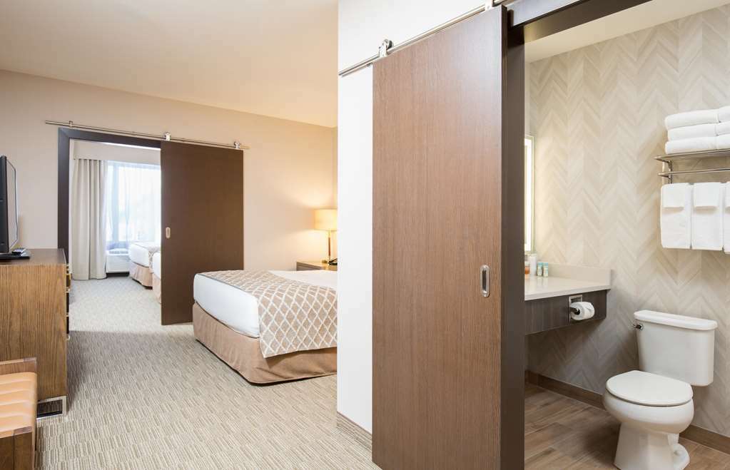 Pomeroy Hotel Fort Mcmurray Szoba fotó